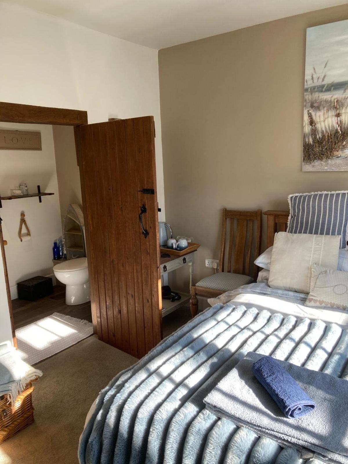 Guest Suite At 31 Little England Milborne Saint Andrew Buitenkant foto