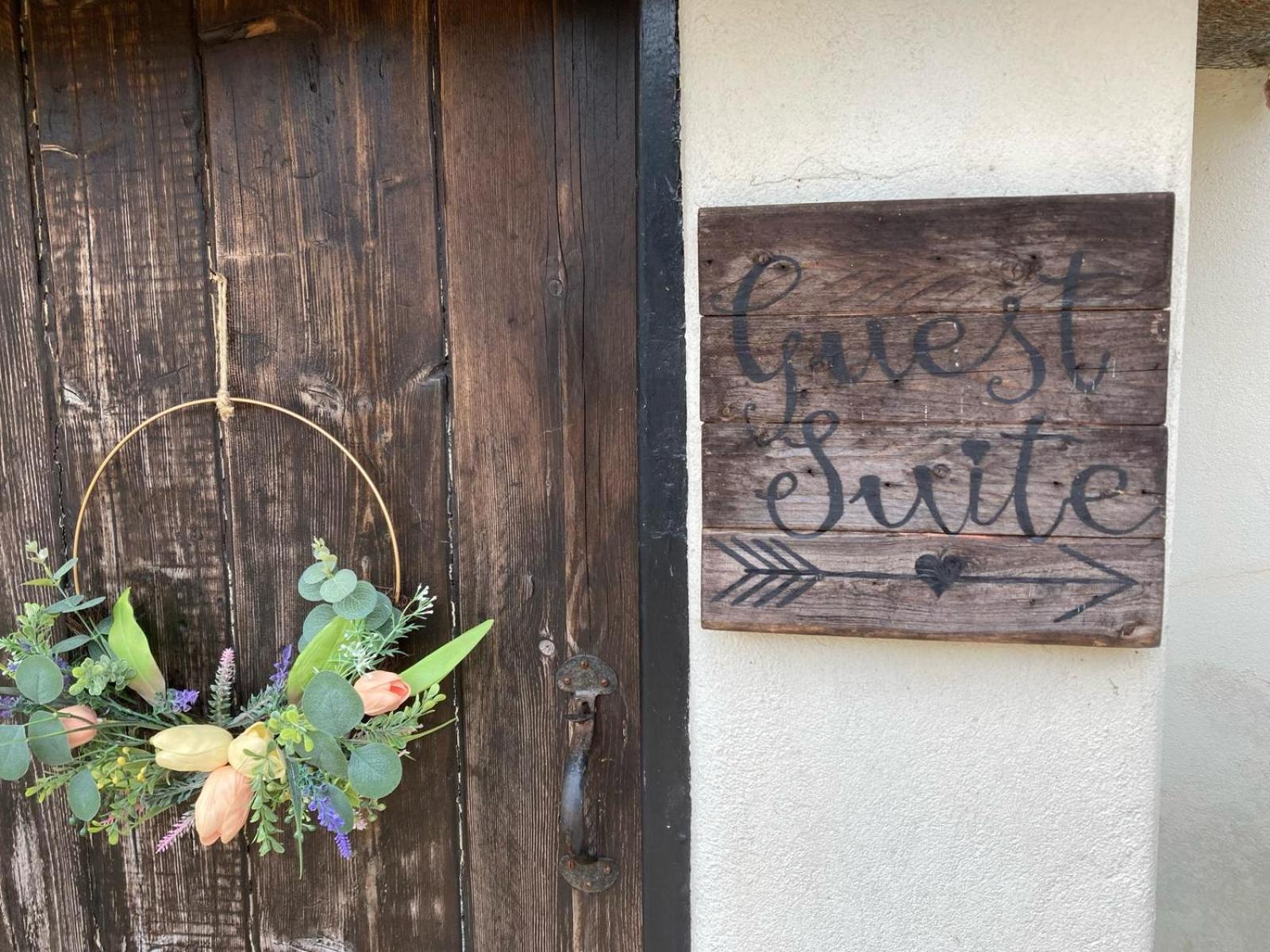 Guest Suite At 31 Little England Milborne Saint Andrew Buitenkant foto